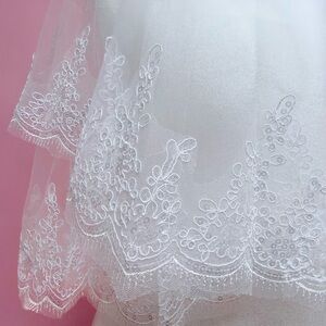 Two-Tier White Lace Bridal Veil
